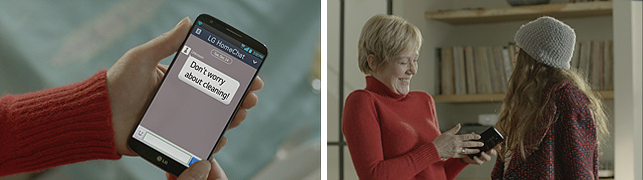 LG 홈챗을 통해 전자기기와 대화하는 모습/ 즐거워 하는 사용자의 모습이 보인다.