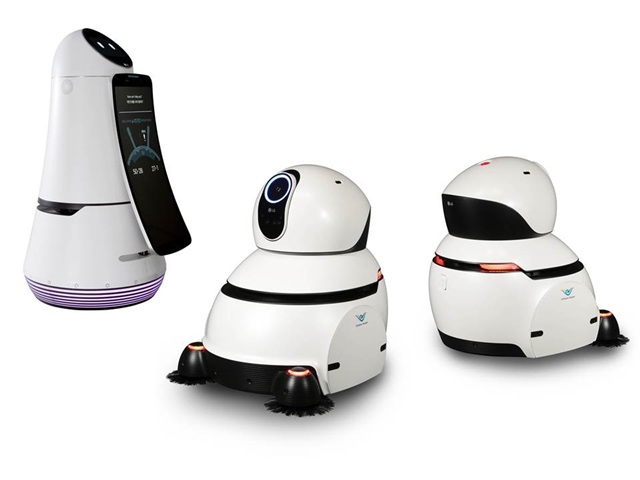 LG전자가 21일부터 인천국제공항에 자체 개발한 안내로봇과 청소로봇 각각 5대를 배치하고 공항 이용객들을 대상으로 시범서비스를 시작한다. 사진은 왼쪽부터 안내로봇과 청소로봇.