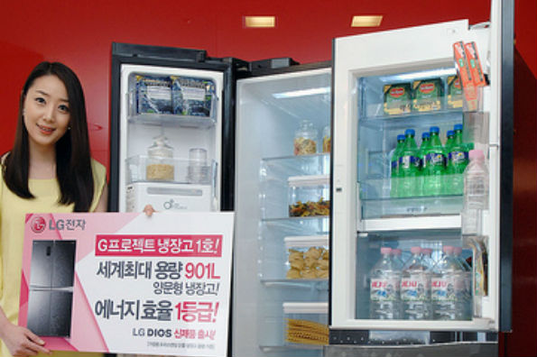 LG전자, 세계 최대 용량 901리터 양문형 냉장고 출시