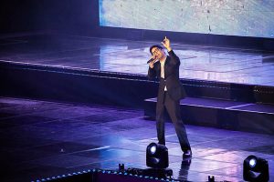 사회를 본 가수 이적