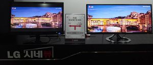 모니터 화질 비교