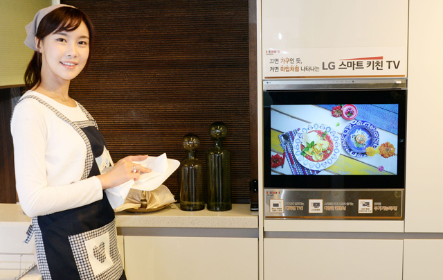 LG전자, 신개념 디스플레이 ‘스마트 키친 TV’ 출시