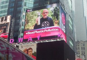 뉴욕과 런던서 플라스틱 줄이기 캠페인