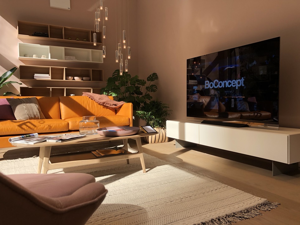 LG 올레드 TV, 모던한 거실을 완성하다