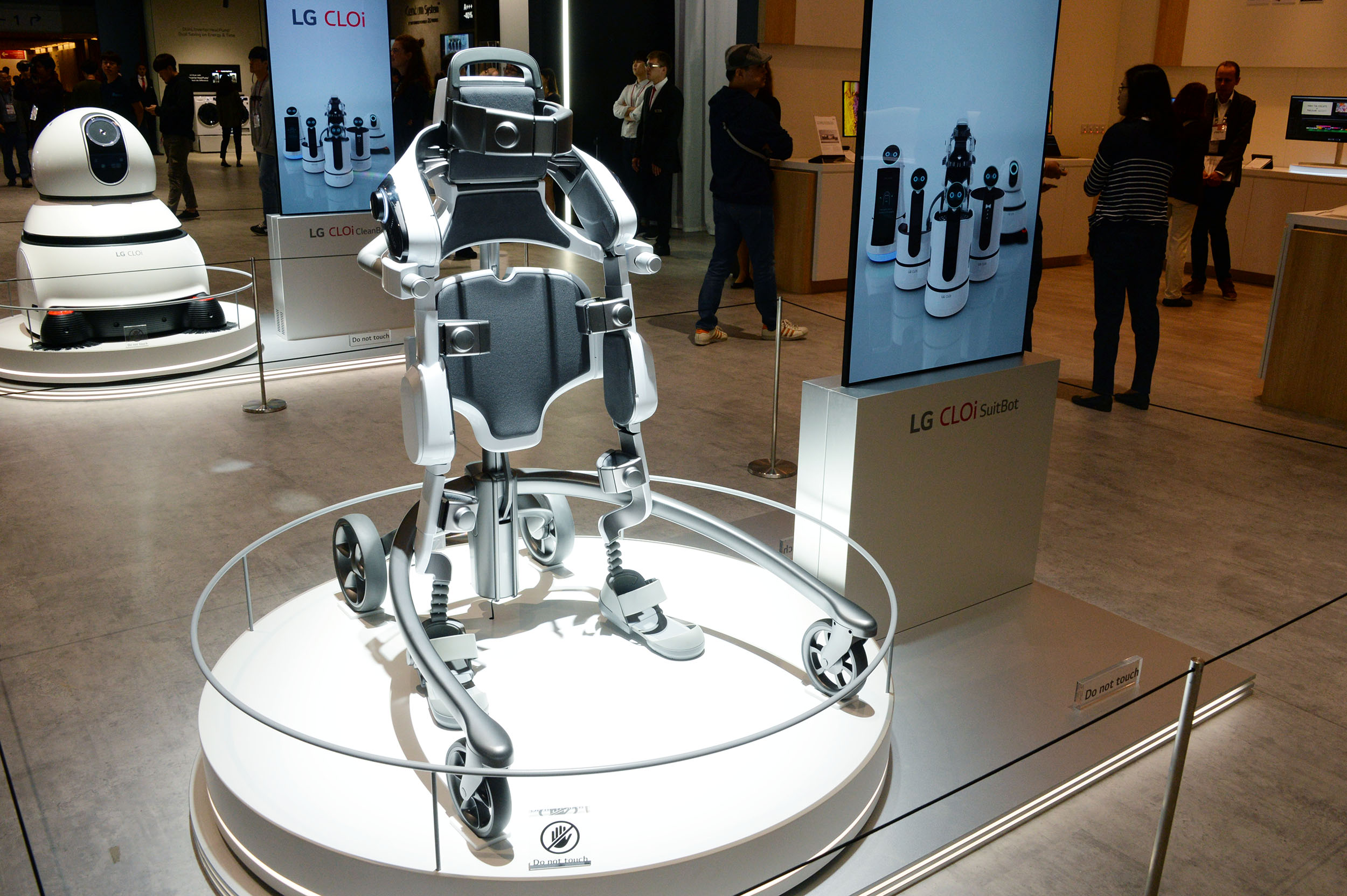 ‘더 나은 삶’으로 이끄는 ‘LG 클로이’ 로봇