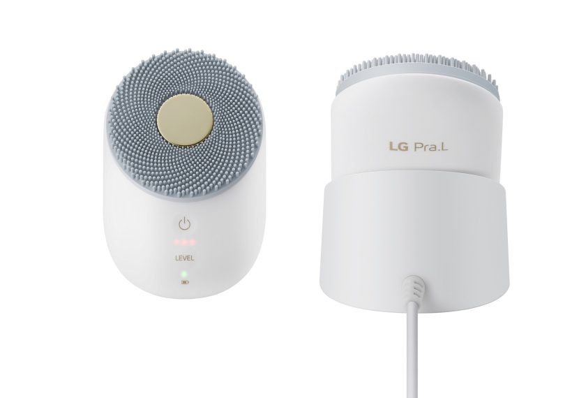 LG 프라엘 '초음파 클렌저' 제품 이미지