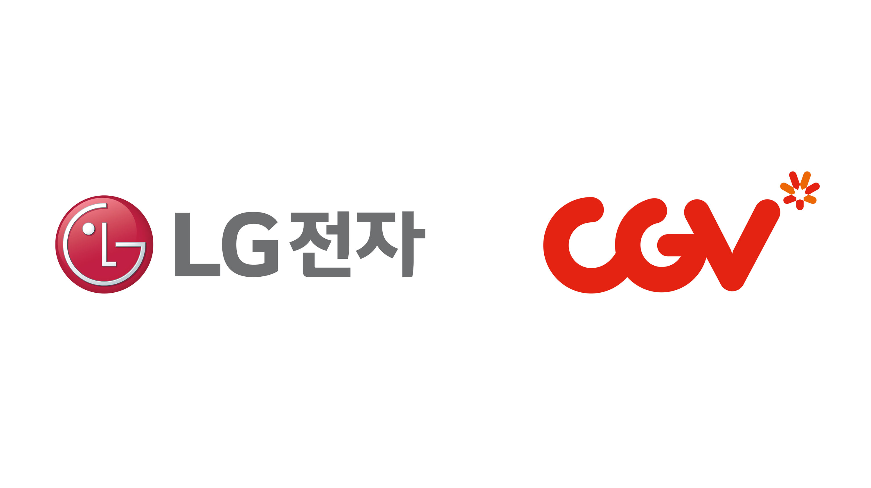 LG전자가 17일 CGV와 LG페이를 사용하는 결제 서비스 제휴를 기념해 이달 31일까지 LG페이 고객 대상으로 CGV할인 쿠폰 이벤트를 진행한다. 사진은 LG전자와 CGV의 로고.