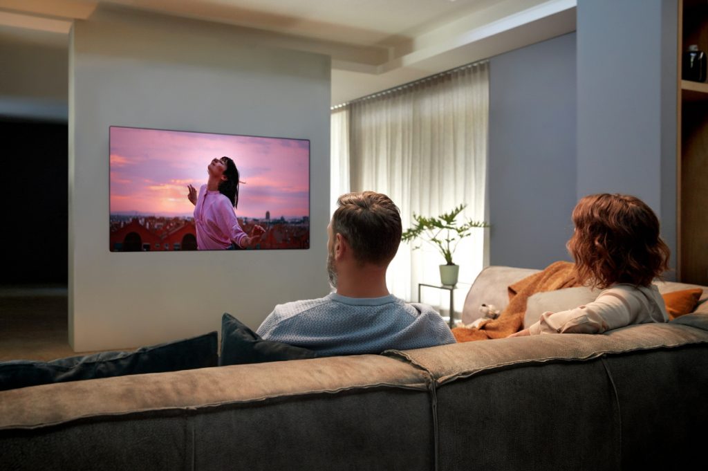 스페인 소비자매체 ‘오씨유 콤프라마에스트라(OCU Compra Maestra)’로부터 1위 제품으로 선정된 LG 올레드 갤러리 TV.