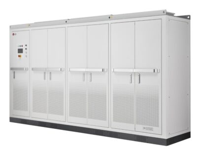 LG전자 에너지저장장치(ESS; Energy Storage System)를 구성하는 전력변환장치(PCS; Power Conditioning System) 제품사진.