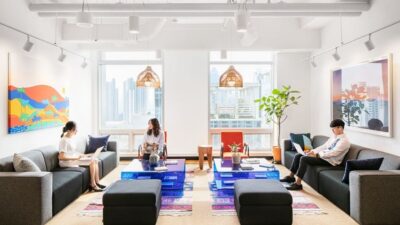 위워크 선릉 3호점의 개방형 업무공간 인테리어(출처: wework 홈페이지)