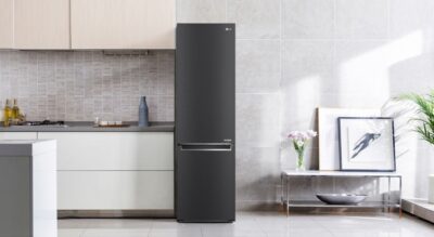 LG전자가 유럽 에너지등급 가운데 최고인 A등급의 ‘2도어 상냉장 하냉동 냉장고’ 신제품을 앞세워 유럽 시장 공략을 강화한다. 신제품의 연간소비전력량은 LG전자의 기존 A등급 제품보다 10% 줄었다.