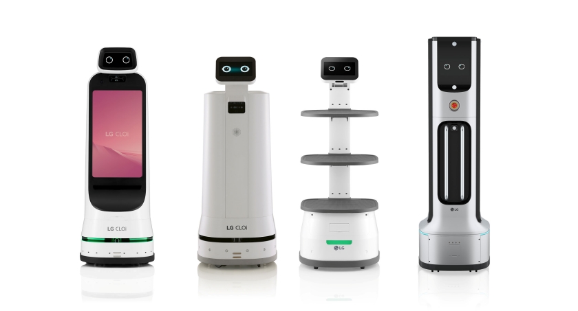 왼쪽부터 LG 클로이 가이드봇, LG 클로이 서브봇(서랍형), LG 클로이 서브봇(선반형), LG 클로이 UV-C봇.