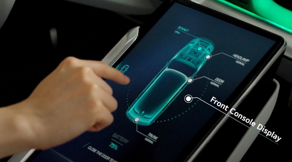 빠른 반응 속도를 자랑하는 LG전자 차량용 디스플레이, 출처: 유튜브 LG Mobility