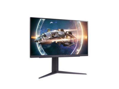 LG전자가 출시한 ' LG 울트라기어 게이밍모니터의 모니터 제품 이미지로 리그 오브 레전드'의 국내 리그(LCK)와 유럽 리그(LEC)의 공식 모니터로 선정되었다