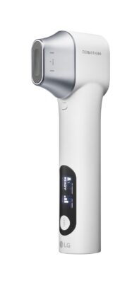 LG전자가 출시한 정교한 초음파 기술을 기반으로 얼굴 라인을 케어하는 'LG 프라엘 더마쎄라' 제품사진