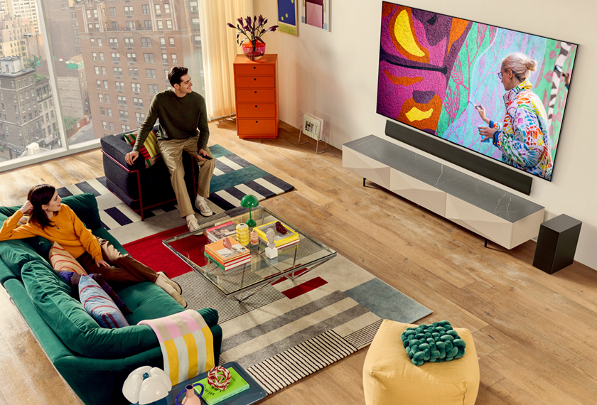 LG전자가 올레드 TV 10년의 기술 혁신으로 더 완벽해진 2023년형 올레드 TV를 본격 출시한다. 사진은 더 밝고 선명해진 LG 올레드 에보(모델명: G3)가 집 안 공간에 조화롭게 배치된 모습.