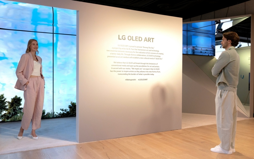 ‘프리즈 뉴욕’서 디지털 캔버스 된 LG 올레드 TV