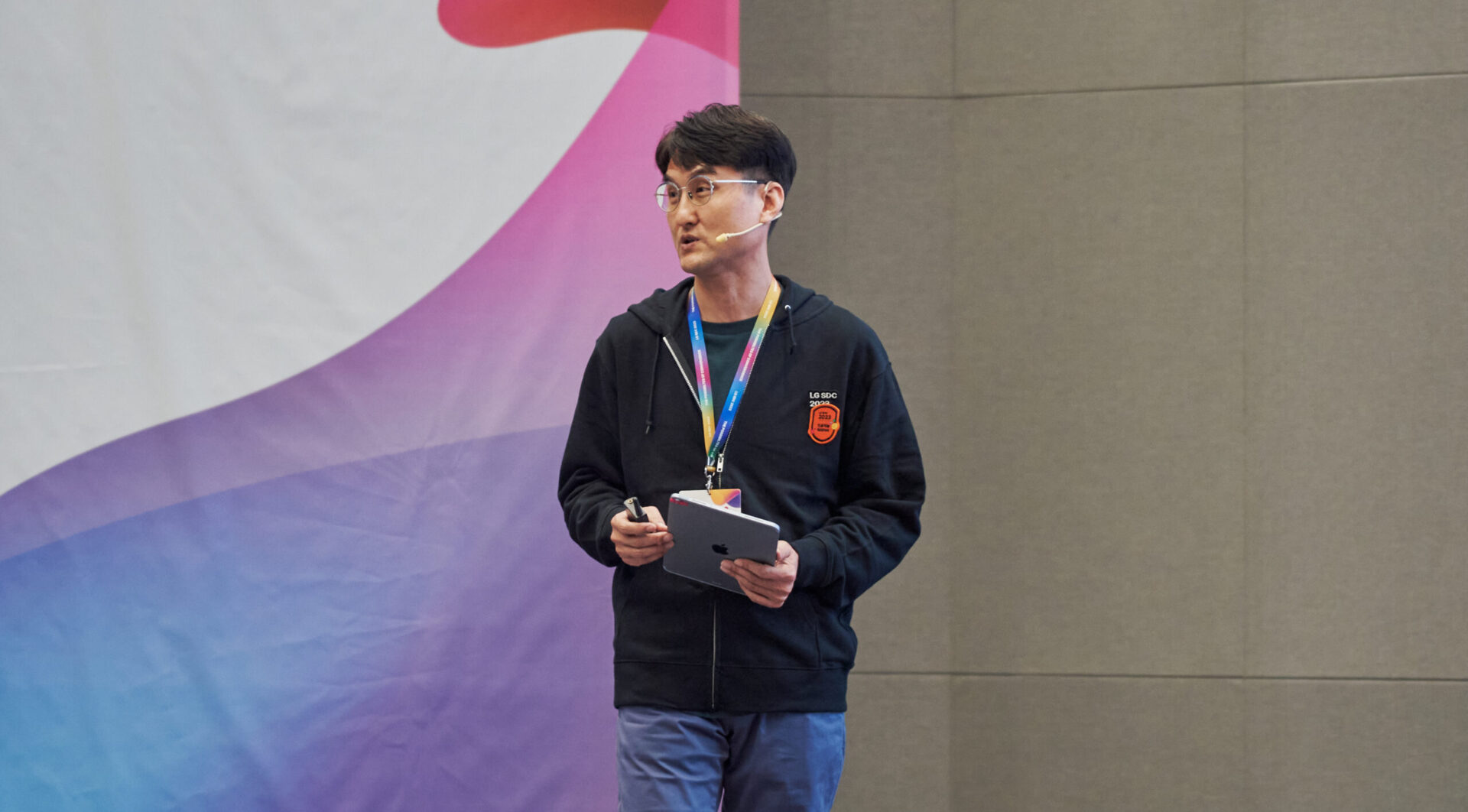 지난 9월 개최된 LG전자 SDC2023에서 스마트홈 기술에 대해서 설명하는 김유진 연구위원