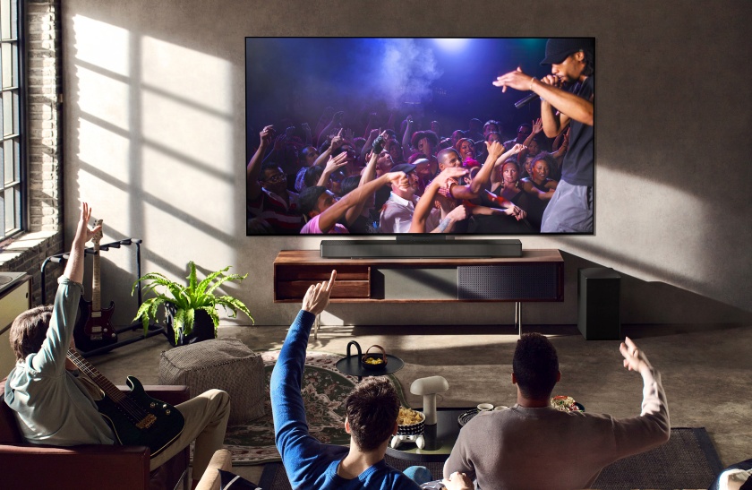 위치의 TV 성능평가에서 최고점을 받은 LG 올레드 TV(모델명: 65C3)