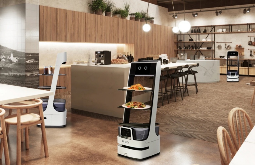 리테일 매장, 호텔, 병원, 식당 등 다양한 공간에서 활동하는 'LG 클로이 서브봇'