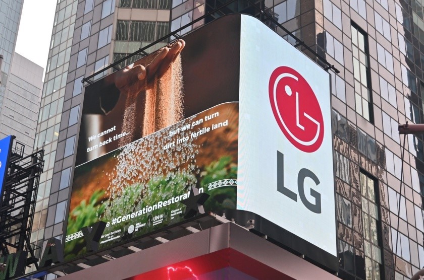 Plant trees and raise bees! LG Electronics rolls up its arms for the Earth – LG Electronics Newsroom