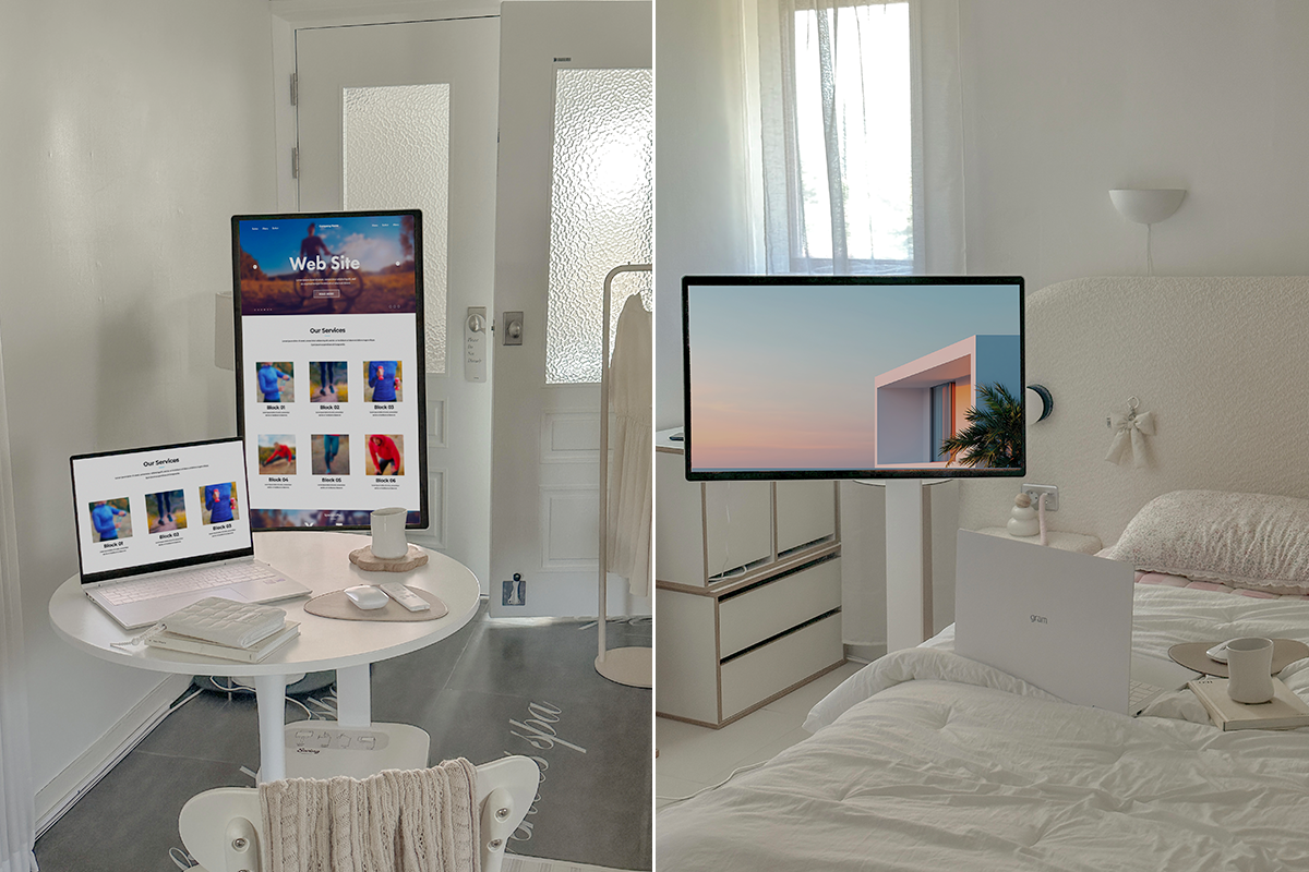 왼쪽은 원형 테이블과 노트북, 세로형 모니터에 웹사이트가 표시된 장면이다. 오른쪽은 침대 옆에 이동식 모니터가 배치된 모습이며, 모니터 화면에는 모던한 건축물이 보인다.