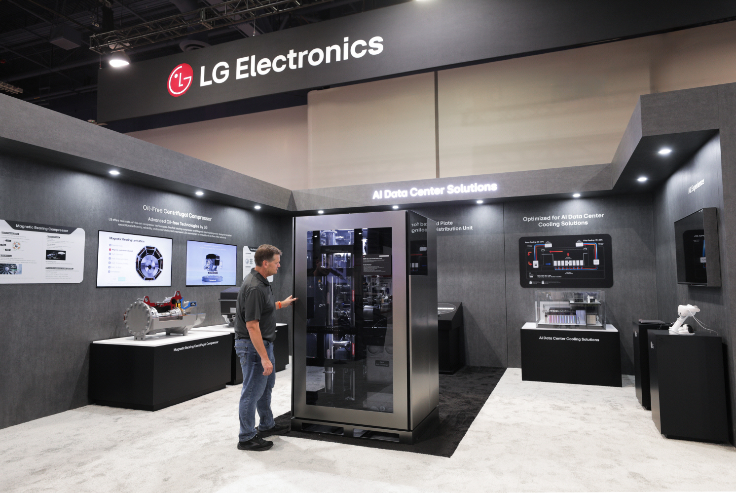 ‘AHR EXPO 2026’에서 AI데이터센터를 위한 액체냉각 솔루션(CDU; Coolant Distribution Unit, 냉각수 분배 장치)을 선보이고 있다.