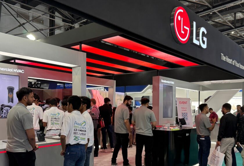 LG전자가 12일 인도 뭄바이에서 열린 공조 전시회 ‘ACREX 2026’에서 최고 수준의 에너지 효율과, 작동 중 정전으로 인한 급정지시 발생하는 충격을 최소화하는 설계를 적용한 컴프레서 부품 라인업을 공개했다.